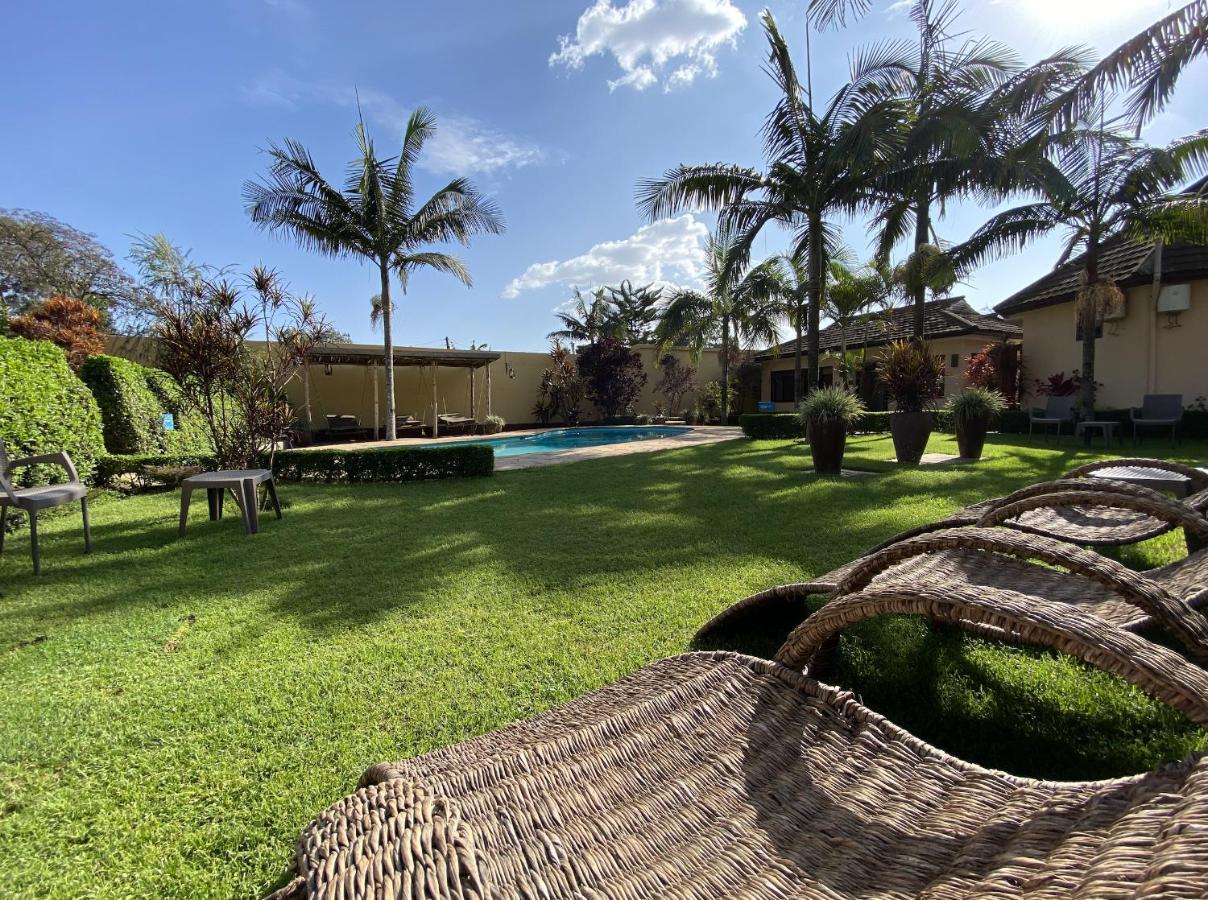 Ahadi Lodge Arusha Buitenkant foto