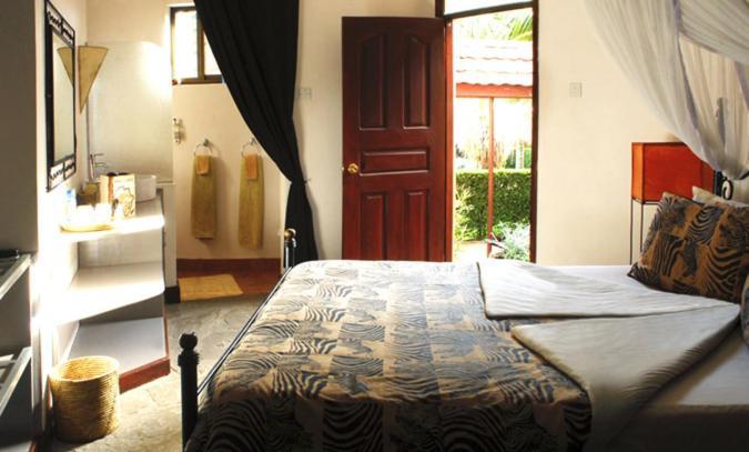 Ahadi Lodge Arusha Buitenkant foto