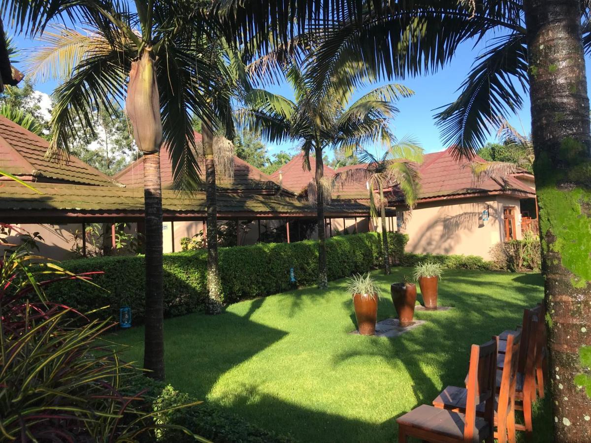 Ahadi Lodge Arusha Buitenkant foto
