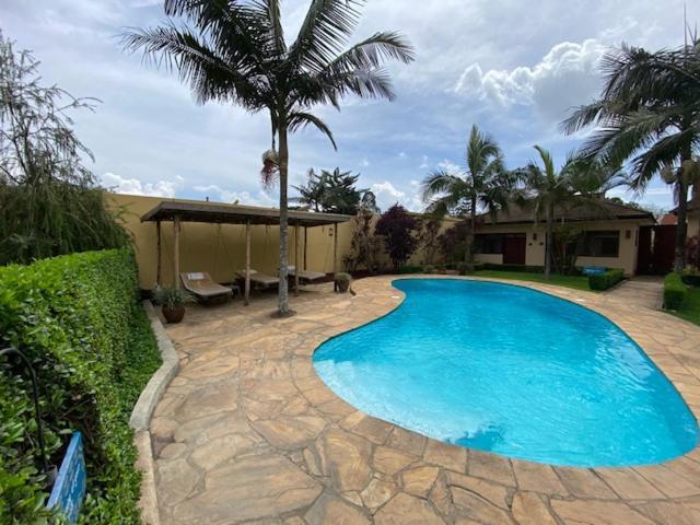 Ahadi Lodge Arusha Buitenkant foto
