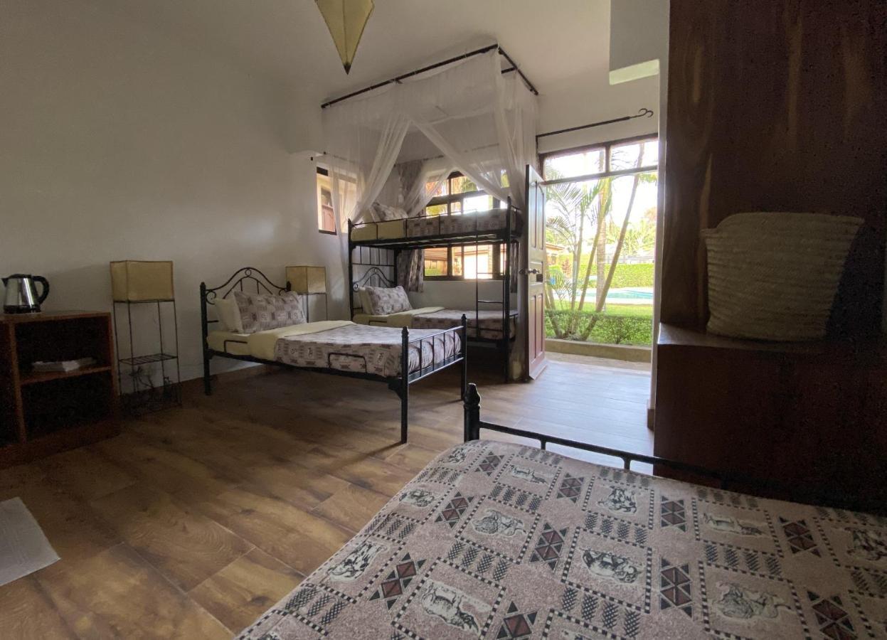Ahadi Lodge Arusha Buitenkant foto